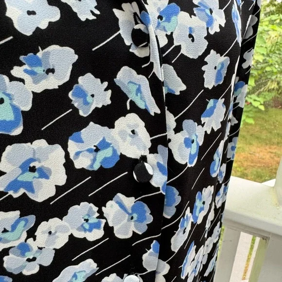 JCrew Factory Top w/smocked sleeves and covered buttons-SZ 4 - Picture 10 of 12